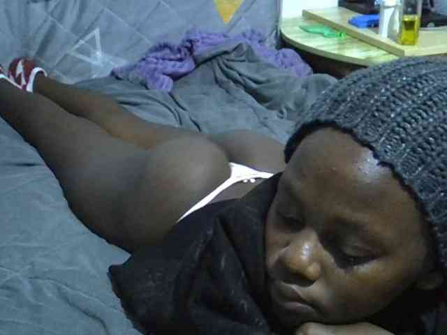 Sexybeiby1 webcam