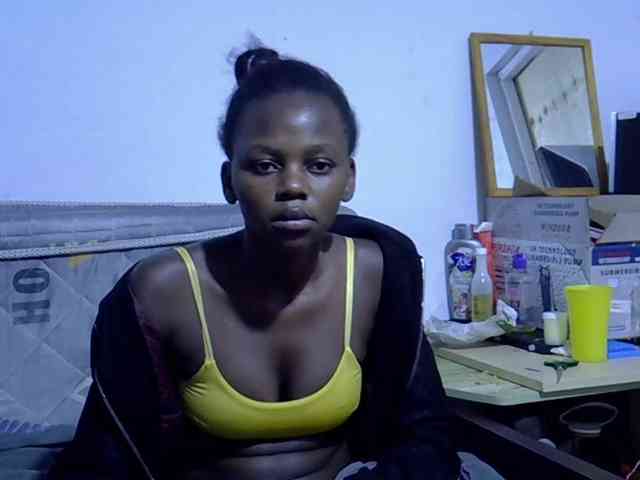 Sexybeiby1 webcam