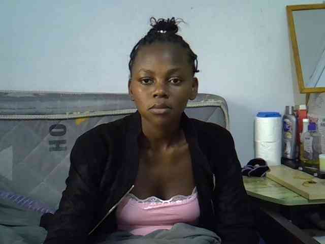 Sexybeiby1 webcam