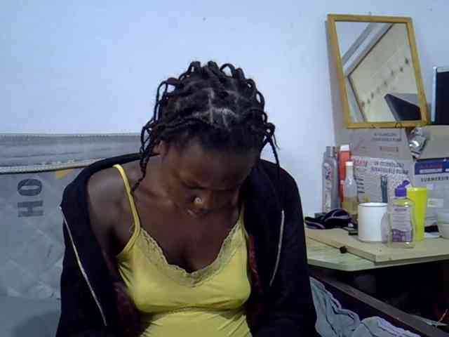 Sexybeiby1 webcam