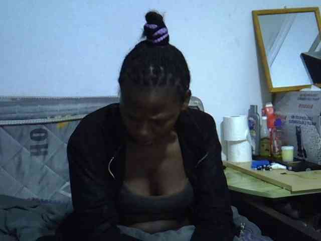 Sexybeiby1 webcam