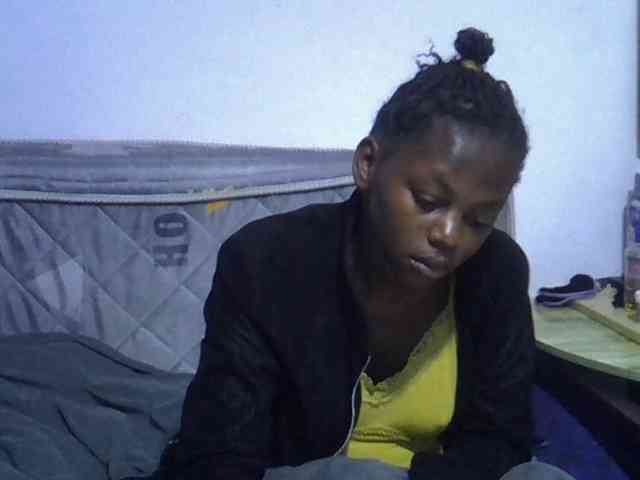 Sexybeiby1 webcam