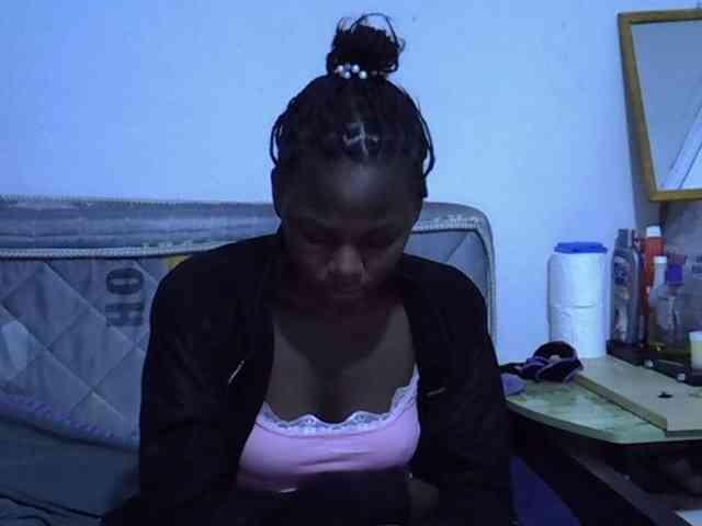 Sexybeiby1 webcam