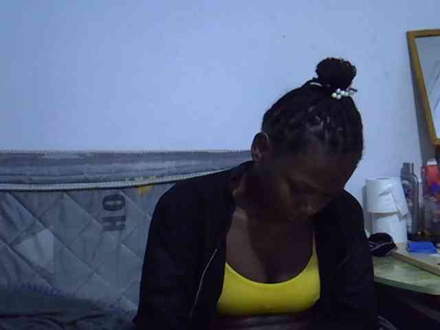 Sexybeiby1 webcam