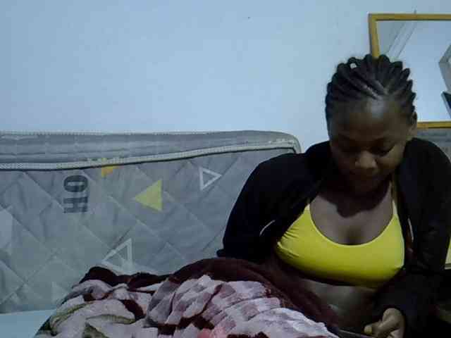 Sexybeiby1 webcam