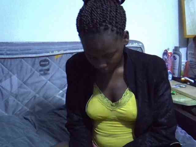 Sexybeiby1 webcam