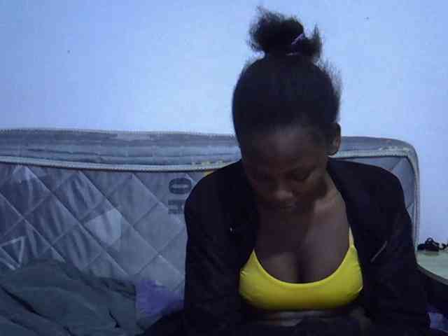 Sexybeiby1 webcam
