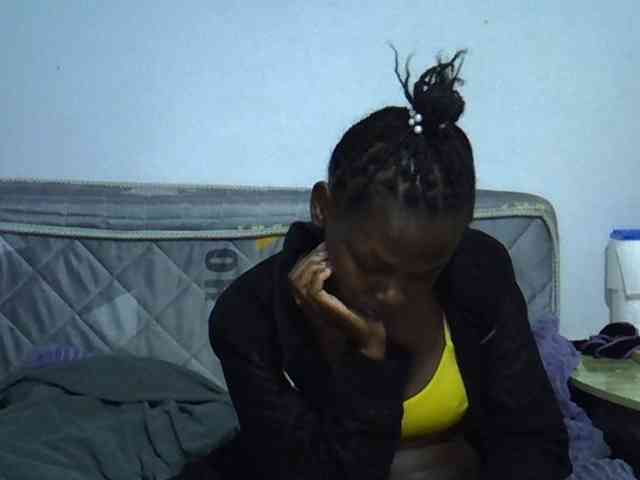 Sexybeiby1 webcam