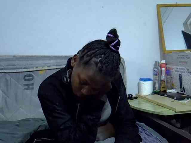 Sexybeiby1 webcam