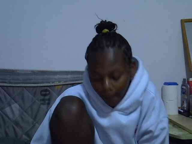 Sexybeiby1 webcam