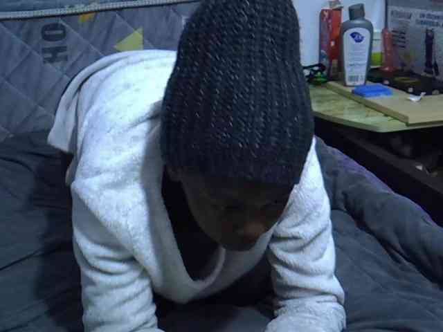Sexybeiby1 webcam
