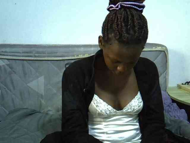 Sexybeiby1 webcam