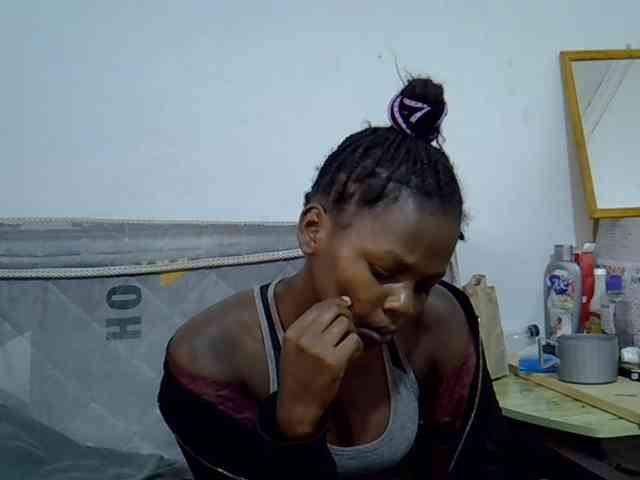 Sexybeiby1 webcam