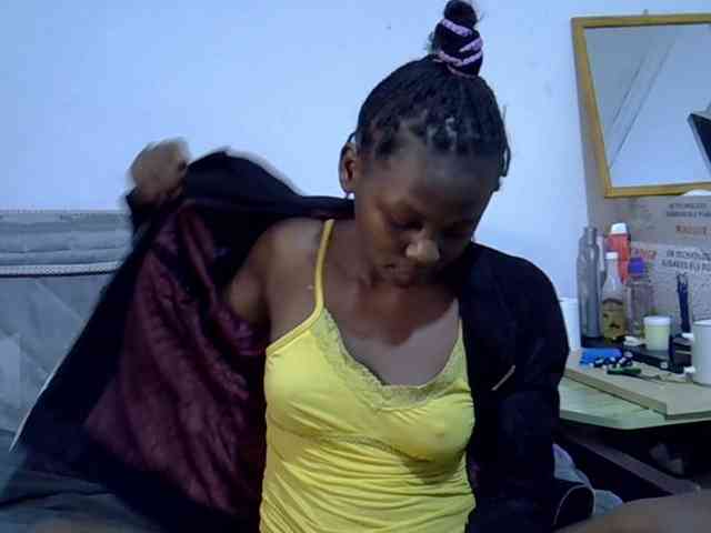 Sexybeiby1 webcam