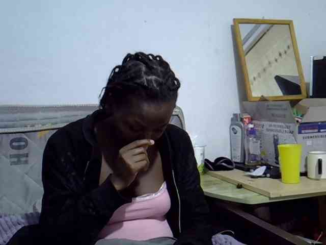 Sexybeiby1 webcam