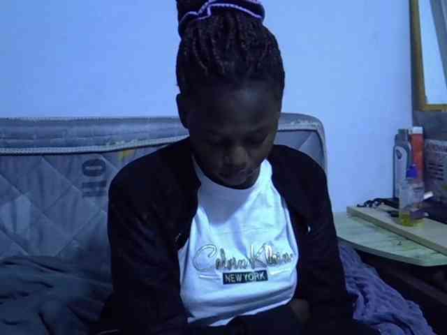 Sexybeiby1 webcam