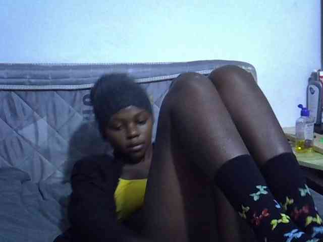 Sexybeiby1 webcam