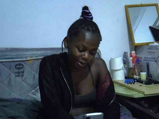 Sexybeiby1 webcam