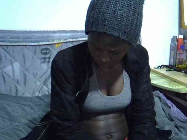 Sexybeiby1 webcam