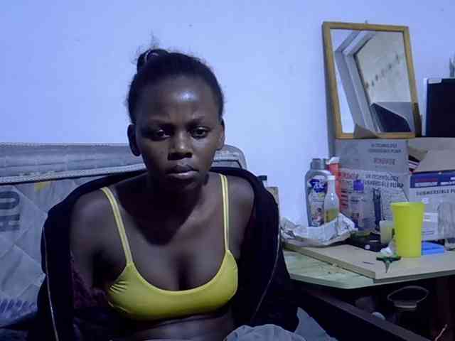 Sexybeiby1 webcam
