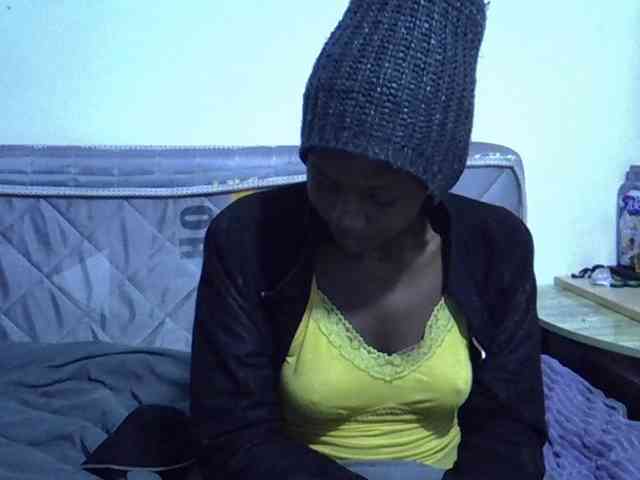 Sexybeiby1 webcam