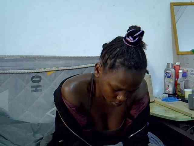 Sexybeiby1 webcam