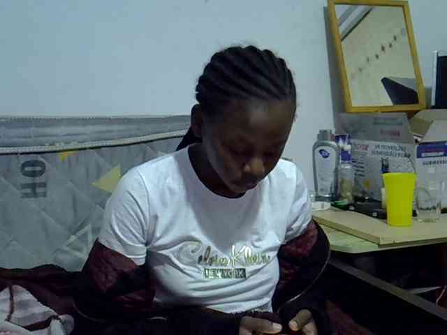 Sexybeiby1 webcam