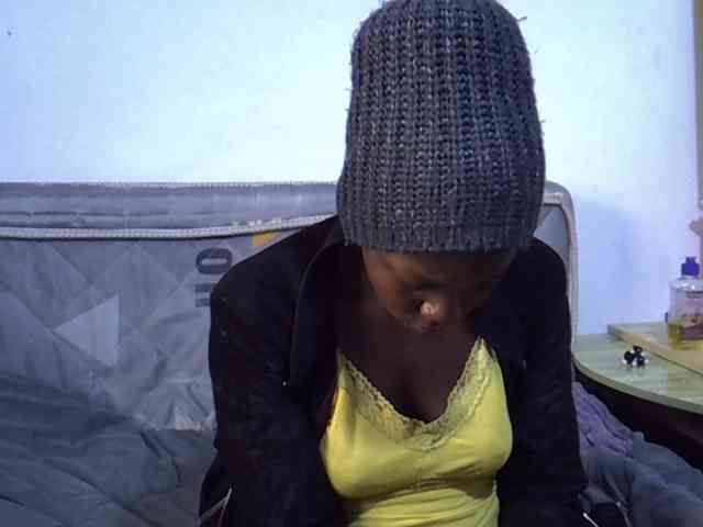 Sexybeiby1 webcam