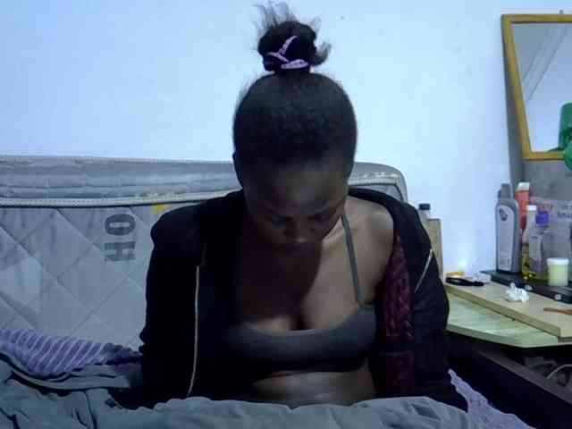 Sexybeiby1 webcam