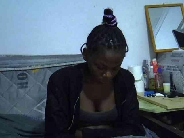 Sexybeiby1 webcam