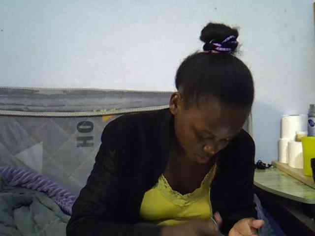 Sexybeiby1 webcam