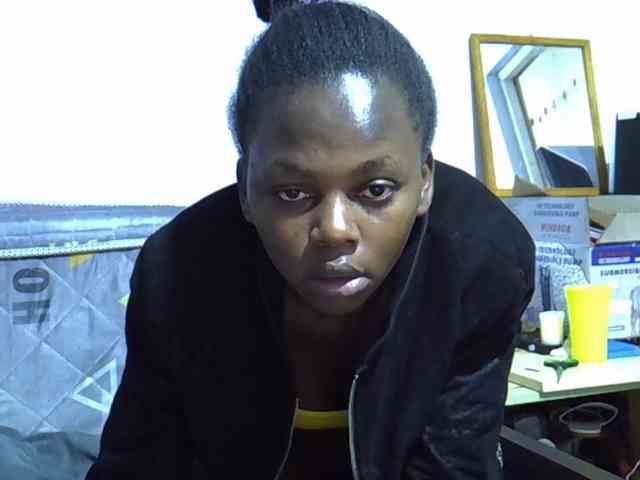 Sexybeiby1 webcam