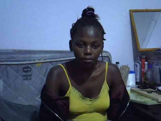 Sexybeiby1 webcam