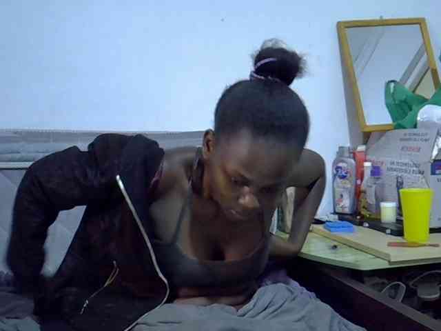 Sexybeiby1 webcam