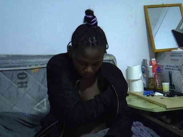 Sexybeiby1 webcam
