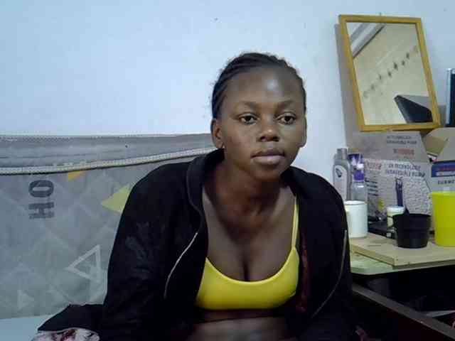 Sexybeiby1 webcam