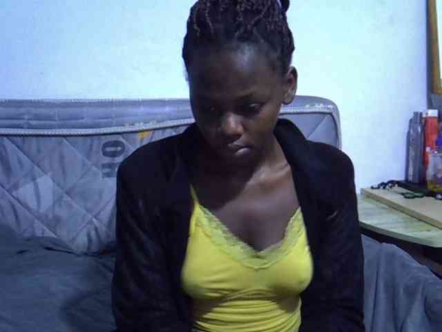 Sexybeiby1 webcam