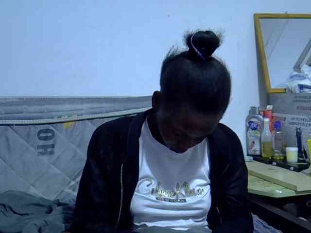 Sexybeiby1 webcam