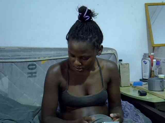 Sexybeiby1 webcam