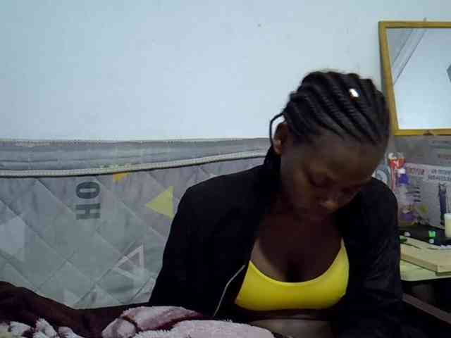 Sexybeiby1 webcam
