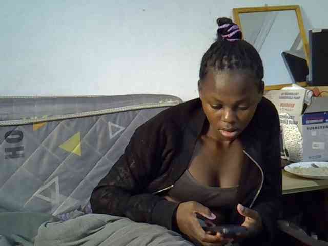 Sexybeiby1 webcam