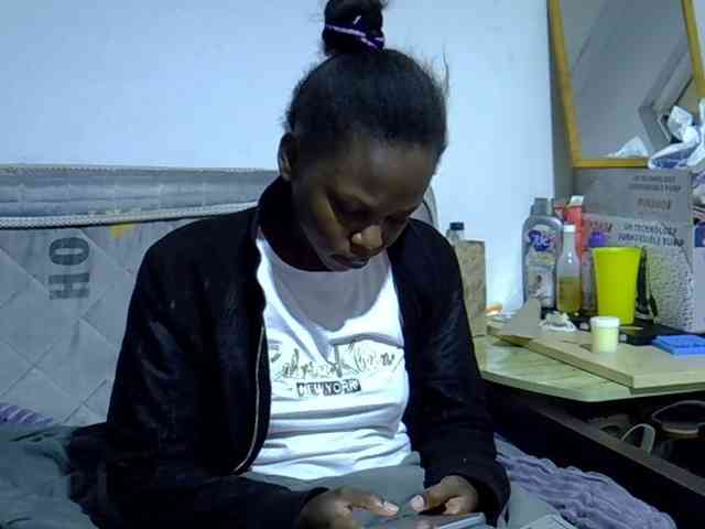 Sexybeiby1 webcam