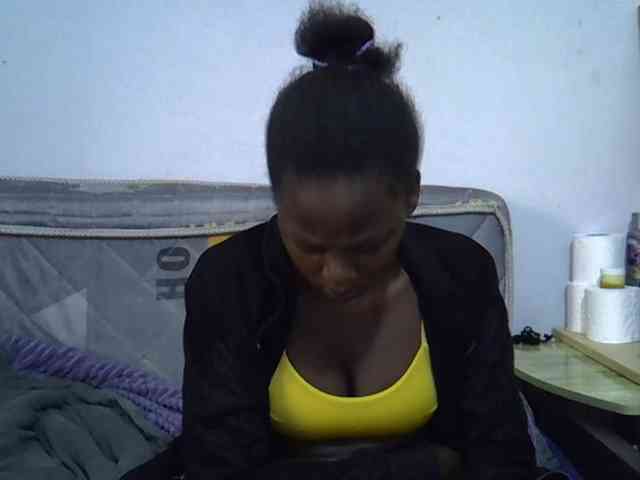 Sexybeiby1 webcam