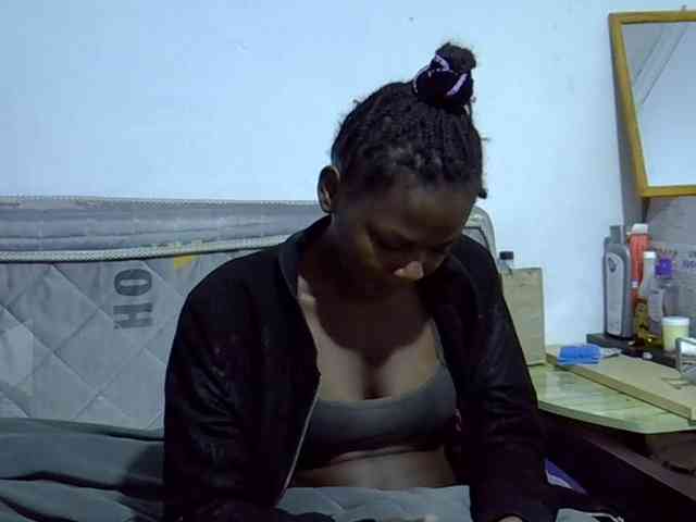 Sexybeiby1 webcam