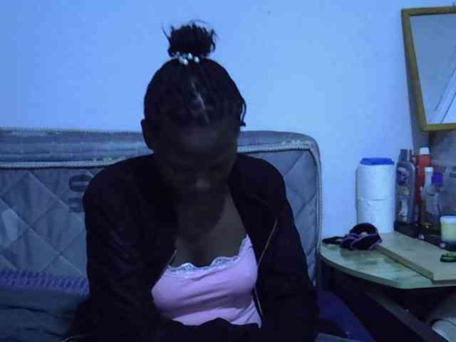 Sexybeiby1 webcam