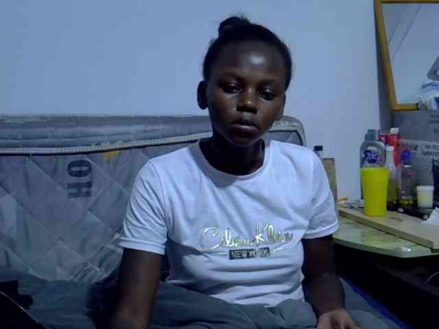 Sexybeiby1 webcam