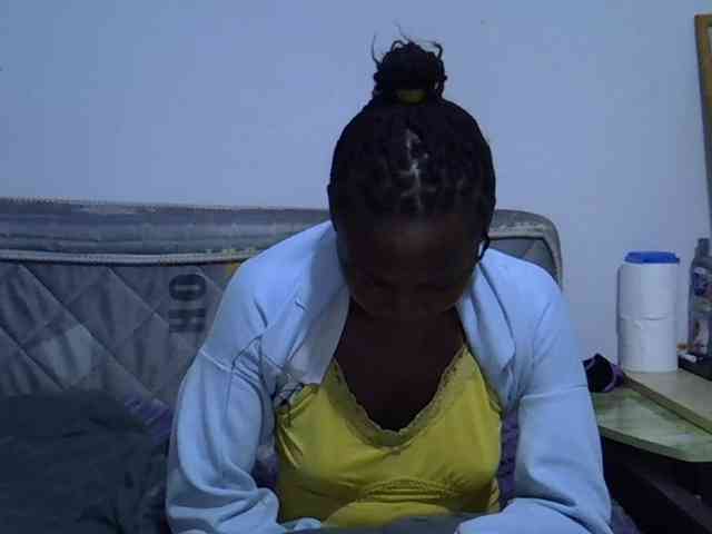 Sexybeiby1 webcam