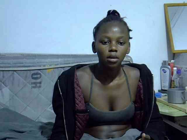 Sexybeiby1 webcam