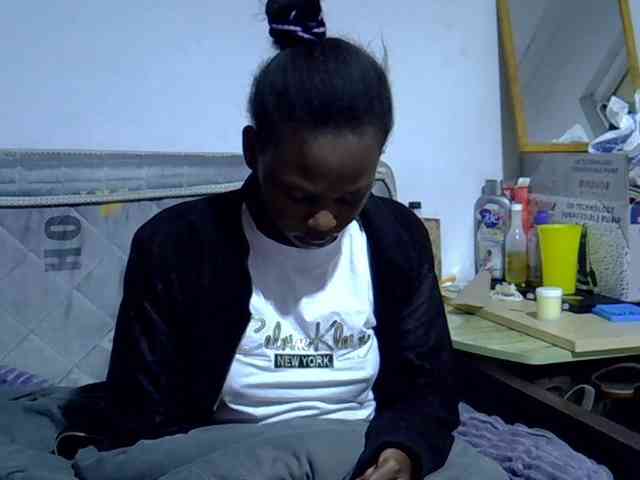 Sexybeiby1 webcam
