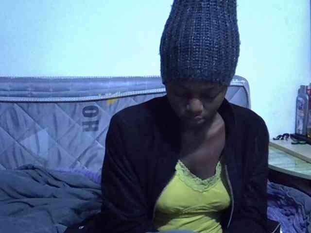 Sexybeiby1 webcam